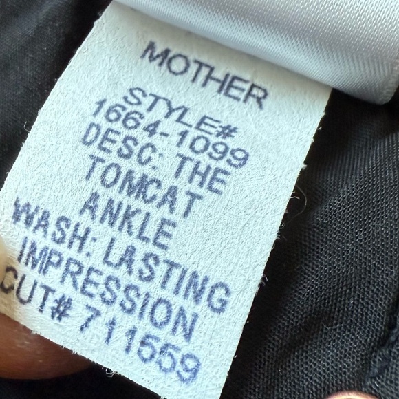 NWOT MOTHER Tomcat High Rise Ankle Straight Jeans Lasting Impression Black Denim - Picture 12 of 13